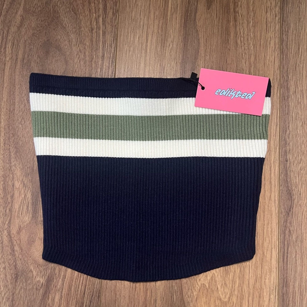 Edikted Navy and Green Ribbed Top